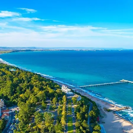 Sea Garden Two Bedroom Lux
